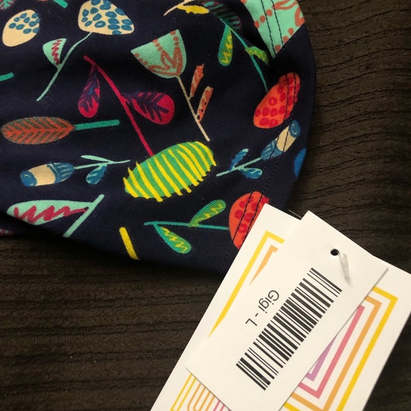 Brand new Lularoe Gigi - Picture 2 of 3